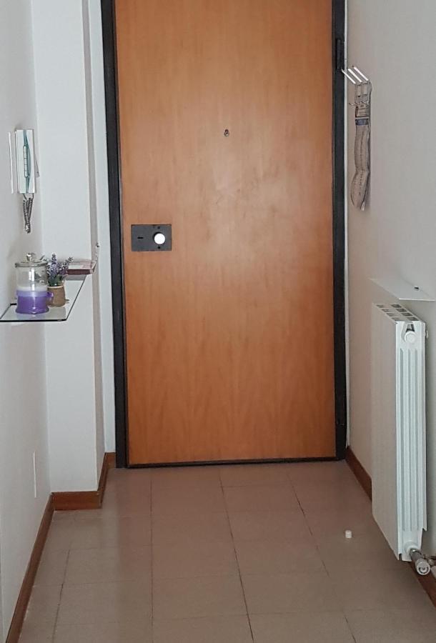 לינה וארוחת בוקר פרוג'ה Casa Nadia מראה חיצוני תמונה